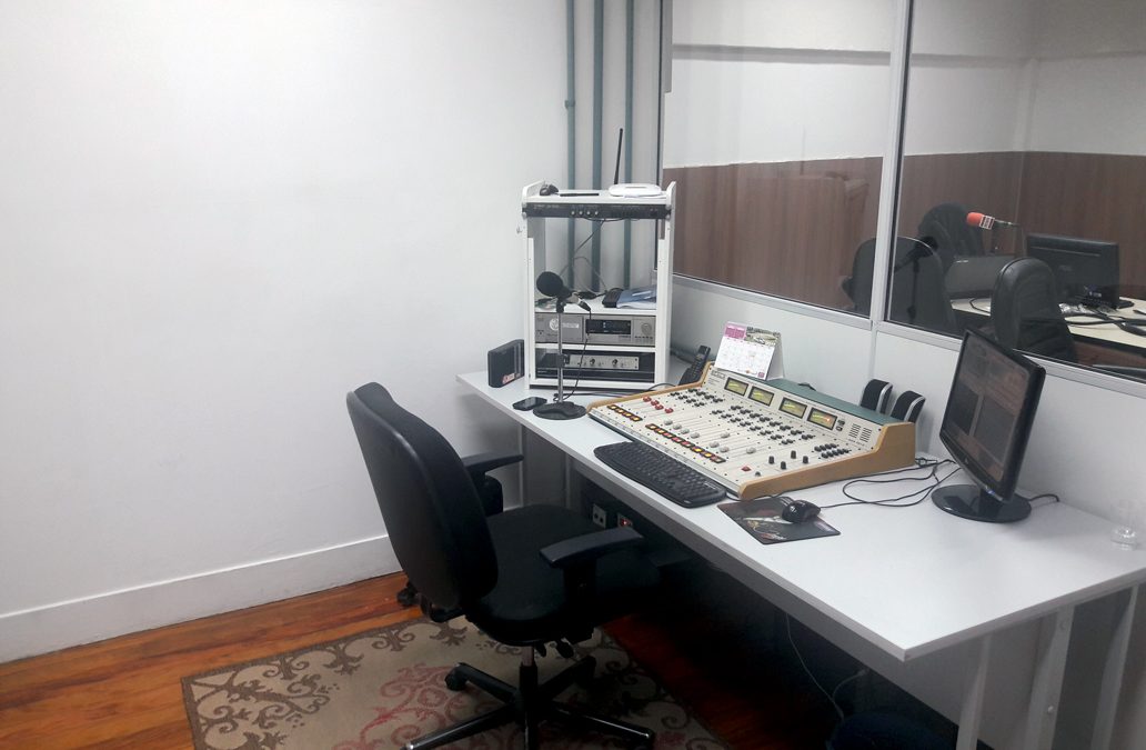 Rádio Municipalista começar a operar em suas novas instalações